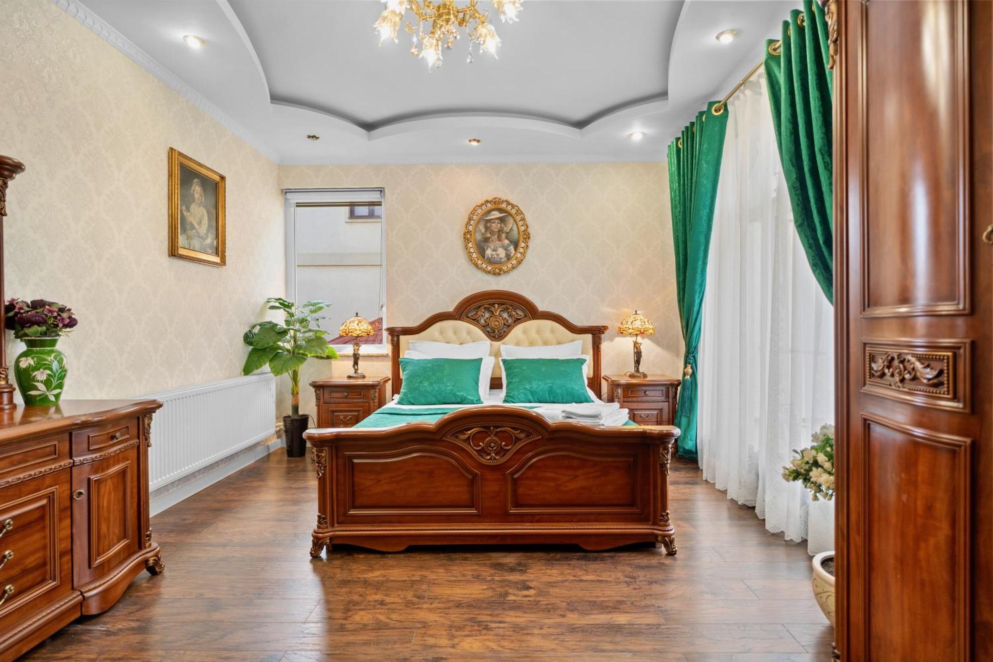 Charming In Near Airport * Bucarest